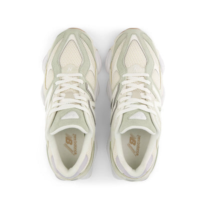 9060 "Pearl Grey"
